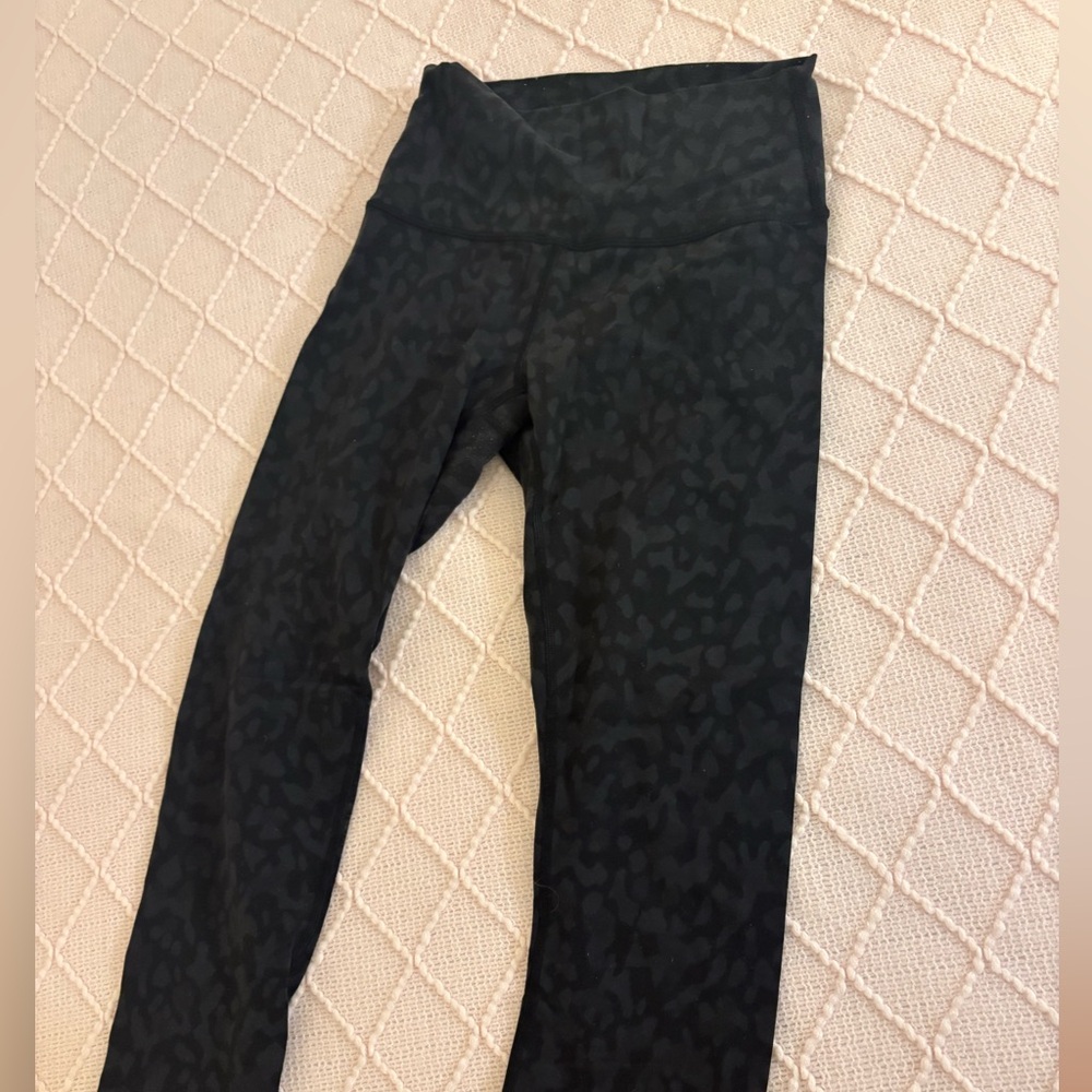 Lululemon discontinued leopard leggings!
